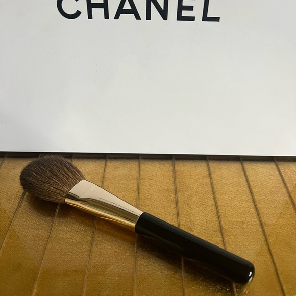 New made in Japan Chanel makeup brush #7 - Picture 3 of 6